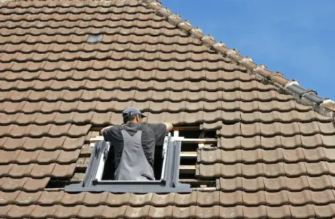 Pose de velux - Thaon-les-Vosges